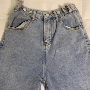 K-Fashion mom jeans